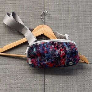 lululemon Multicolor Floral-Print Gray Trim Belt Bag
